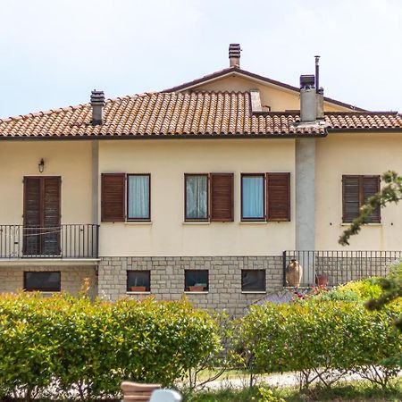 Agriturismo La Vite E L'Ulivo Apartment Baschi ภายนอก รูปภาพ