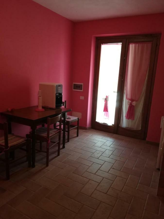 Agriturismo La Vite E L'Ulivo Apartment Baschi ภายนอก รูปภาพ