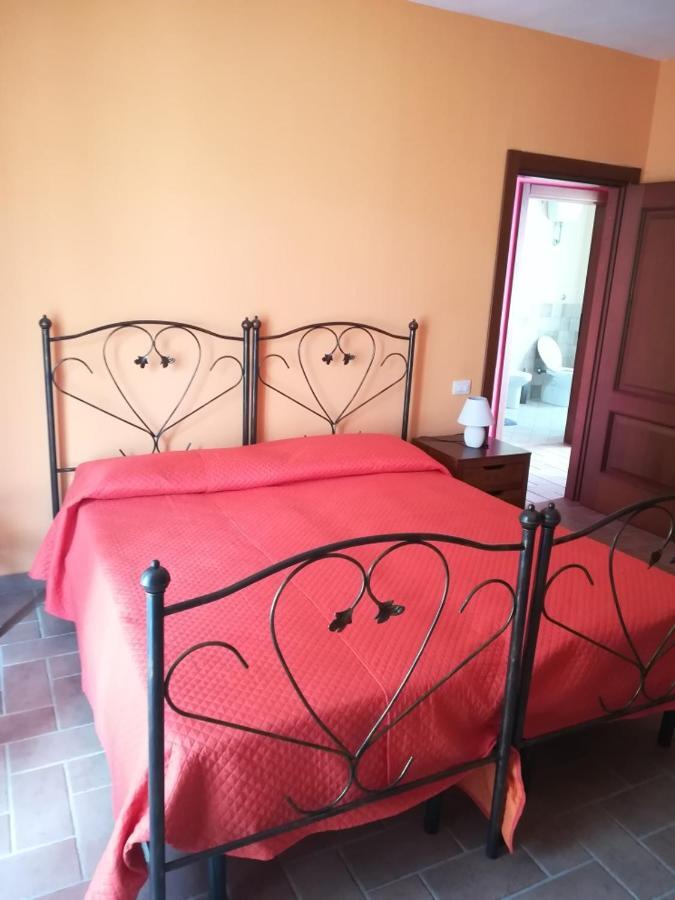 Agriturismo La Vite E L'Ulivo Apartment Baschi ภายนอก รูปภาพ