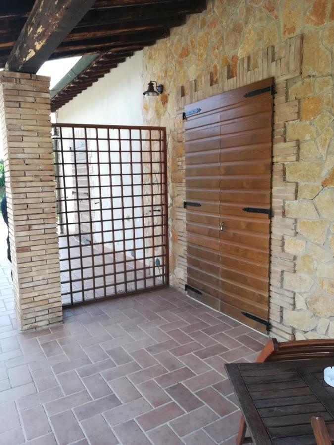 Agriturismo La Vite E L'Ulivo Apartment Baschi ภายนอก รูปภาพ